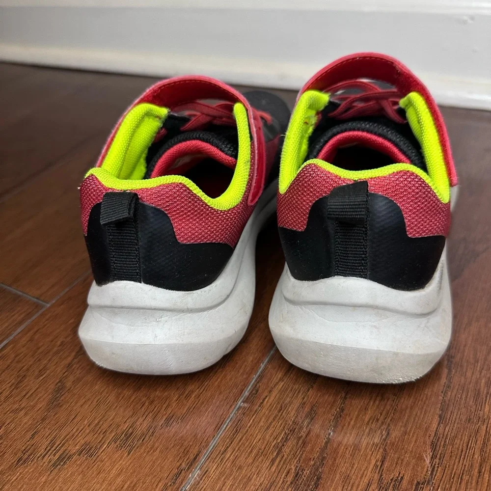 Skechers vibrant sneakers